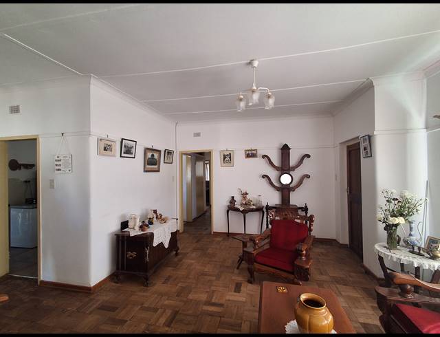 3 BEDROOM FREESTANDING FOR SALE IN STILFONTEIN EXT 4